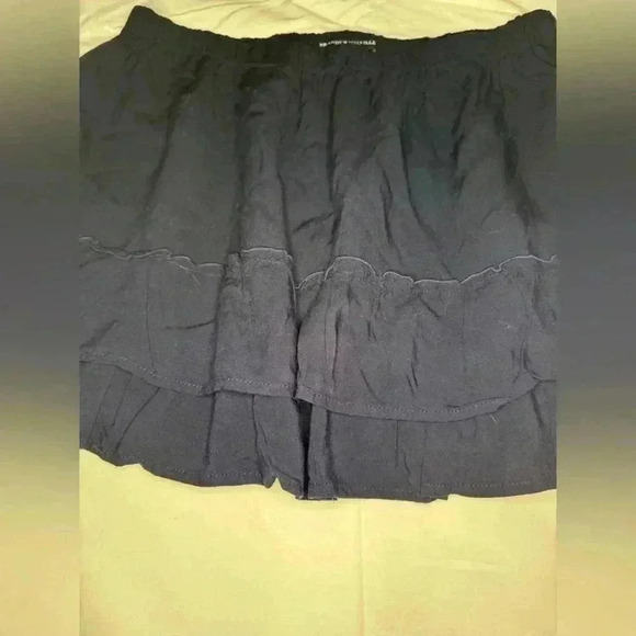 Brandy Melville navy skirt! - Picture 2 of 4
